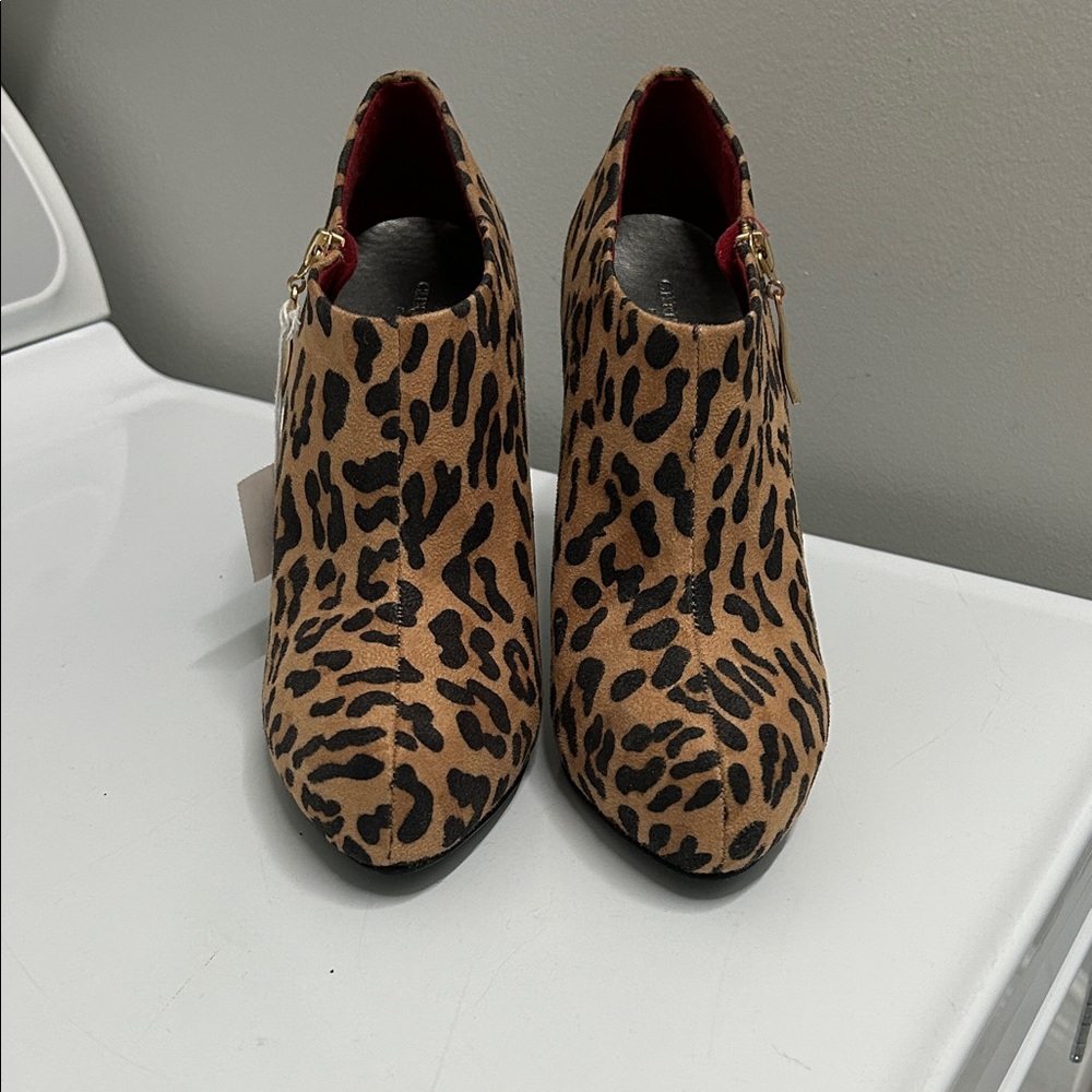 Christian Siriano Leopard Heeled Boots Booties 9.5 NWT - Picture 6 of 14